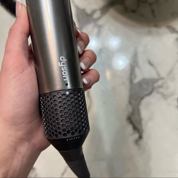 Dyson Airwrap Complete Styler - Picture 6 of 10